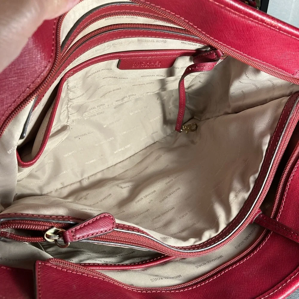 Michael Kors BURGANDY SIGNATURE Tote Bag